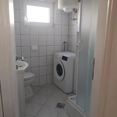 Apartment Lara *