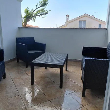 Apartamento Lara *